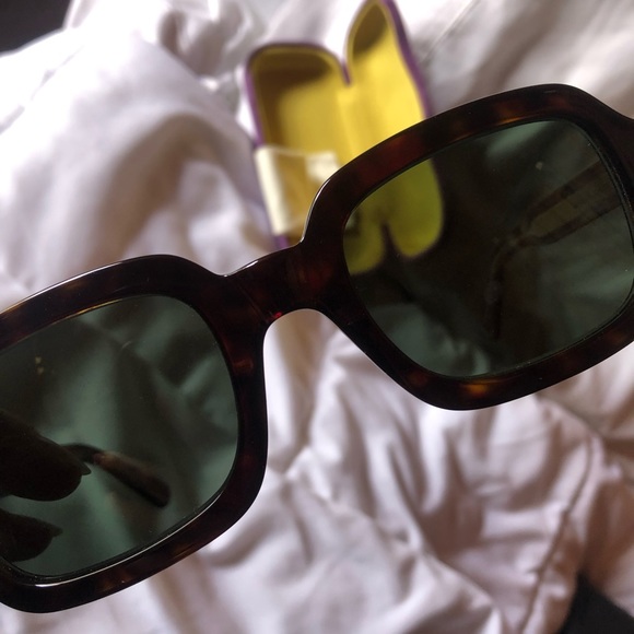 Gucci Sunglasses gg0072s - Picture 2 of 6